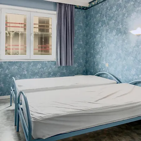 Epsom 0402 Apartament